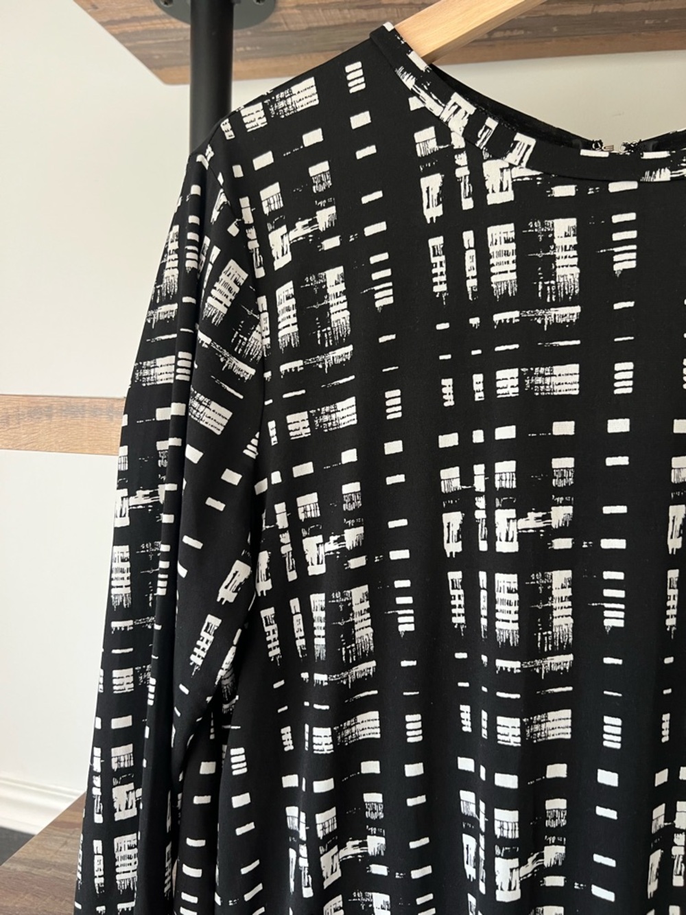 Michael Kors Black and White Long-Sleeve Shift Dress - Picture 6 of 6